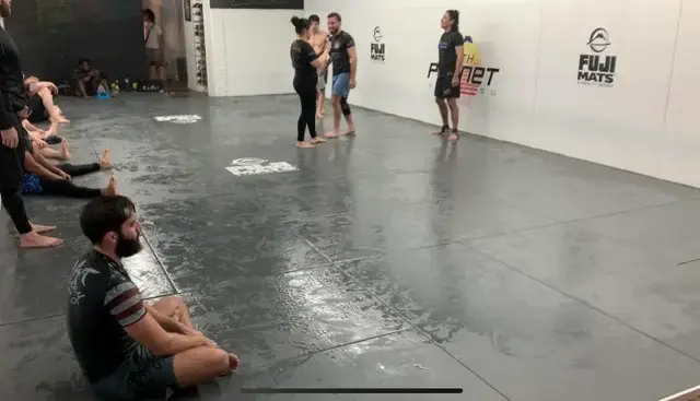 how many calories does jiu jitsu burn, many calories are burned, warm ups