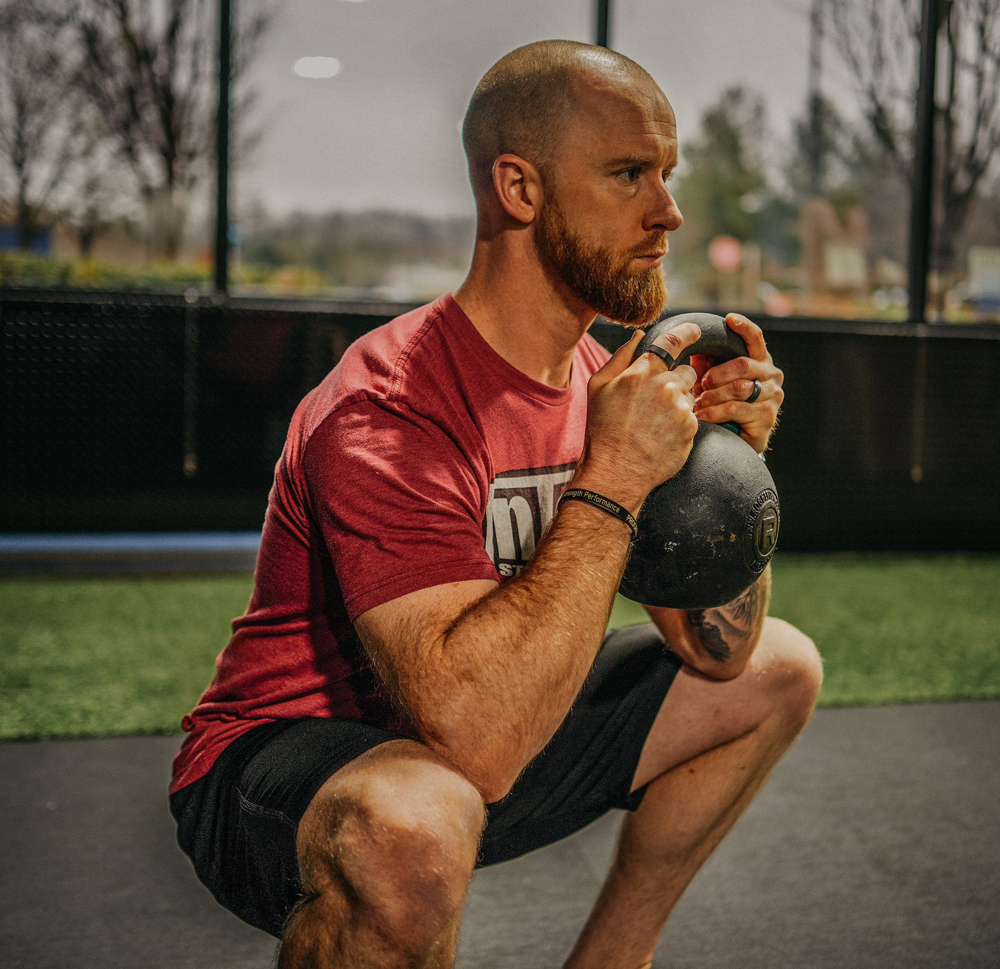 how to kettlebell squat