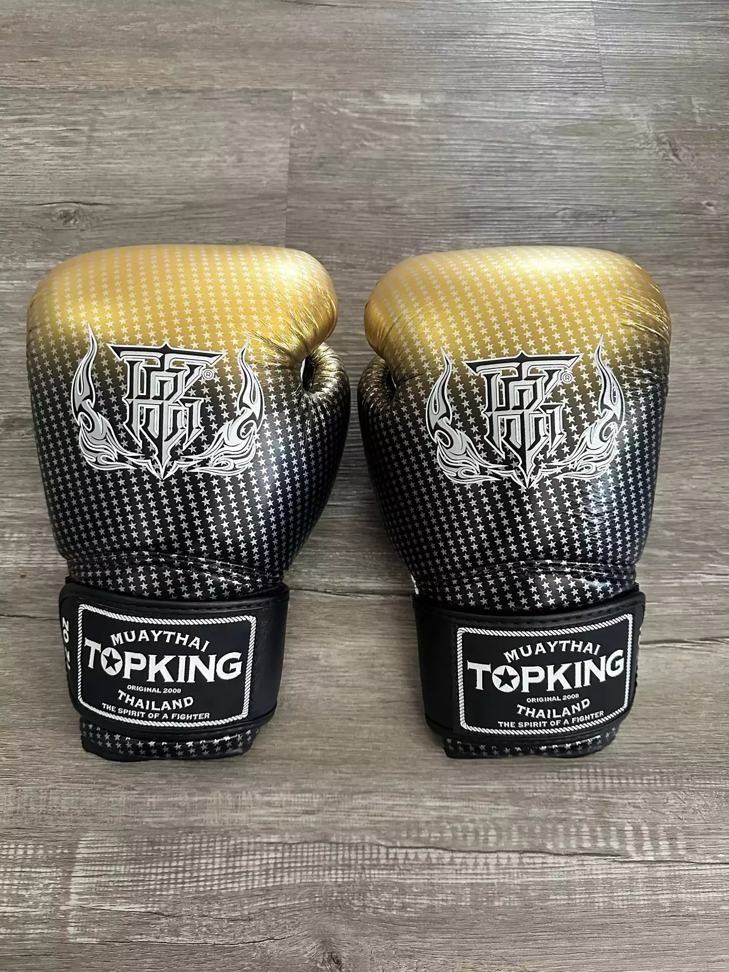 Top King Muay Thai Boxing Gloves