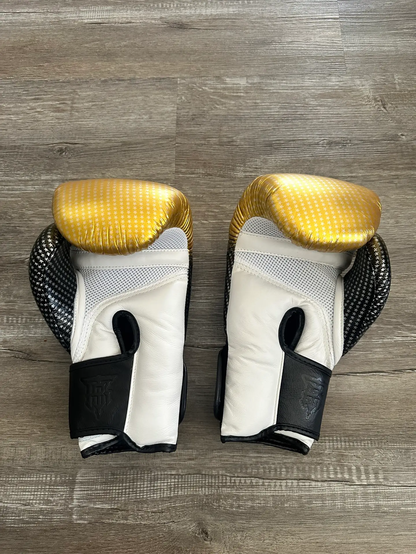 top king boxing glove review