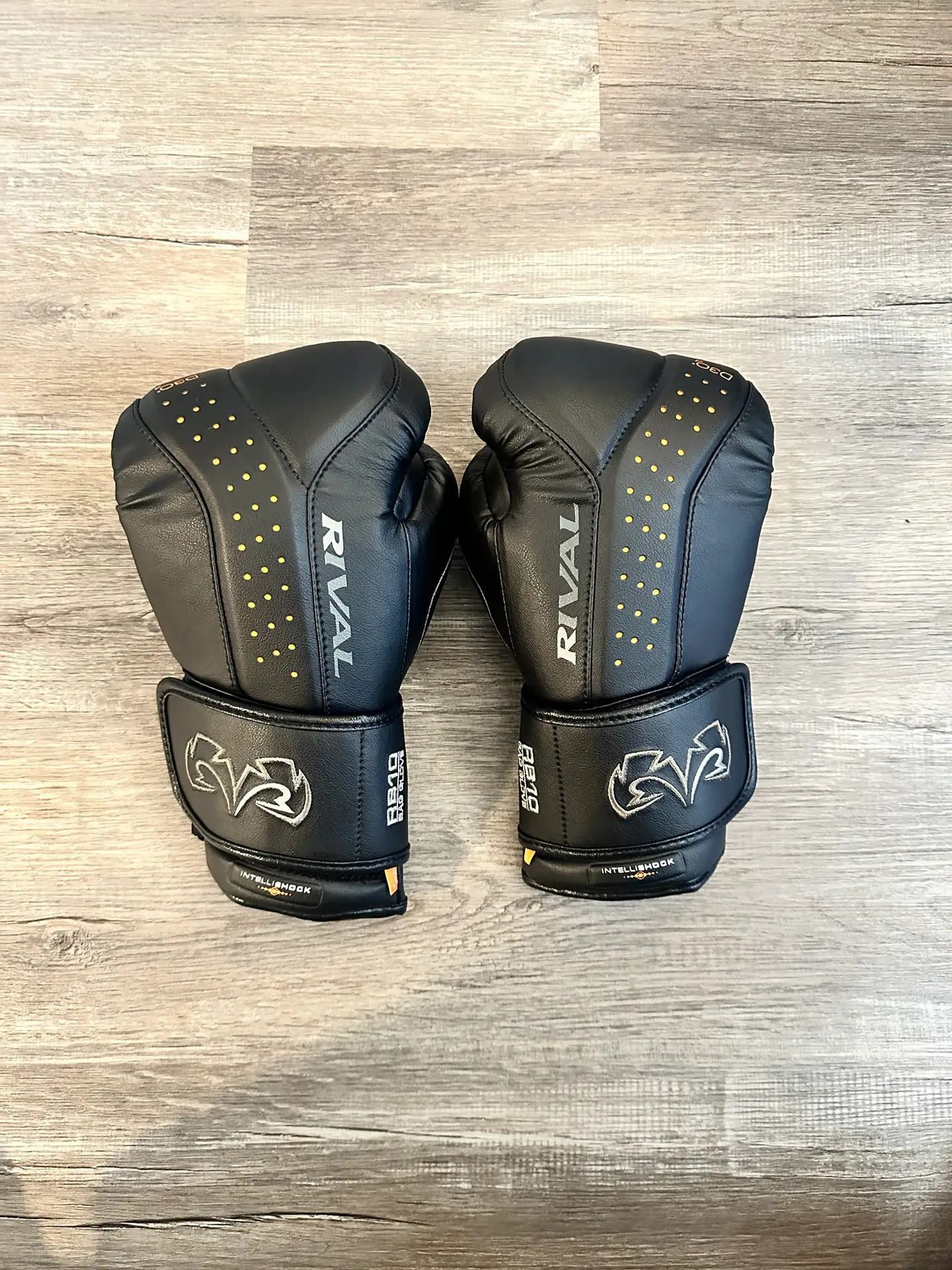 rival rb10 boxing glove review