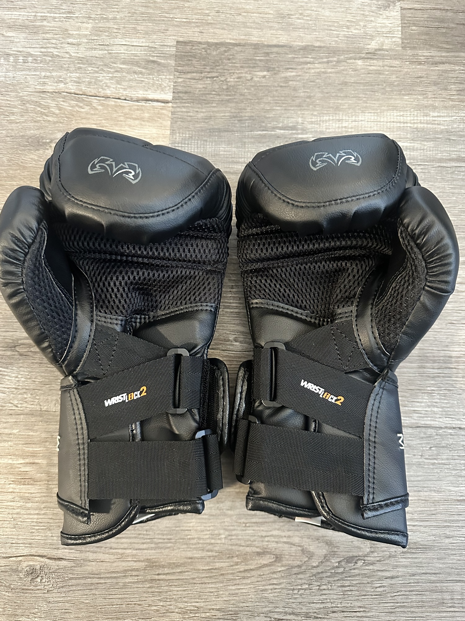 rival rb10 boxing glove review