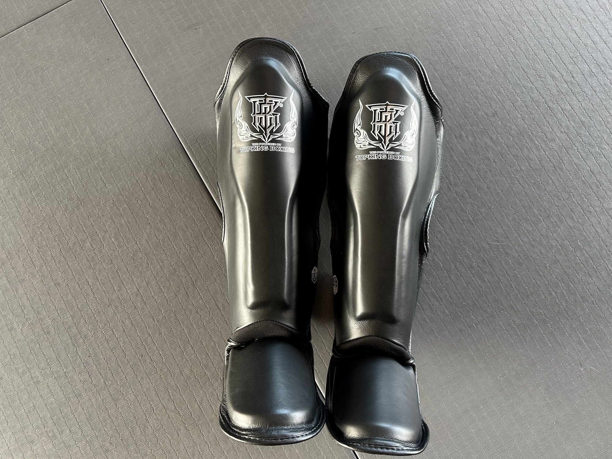 Top King New Leather Shin Guards review