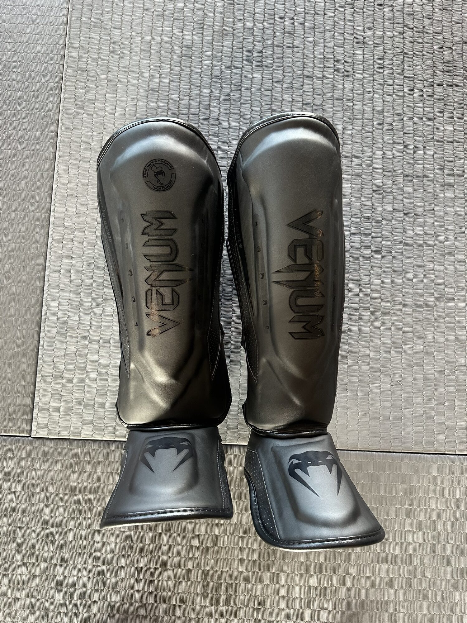 venum elite evo shin guard review top view of the shin guards